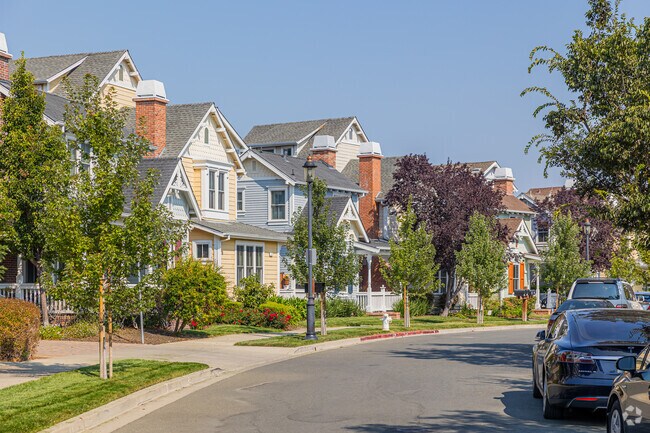 The Waterfront neighborhood has narrow streets and beautiful homes.