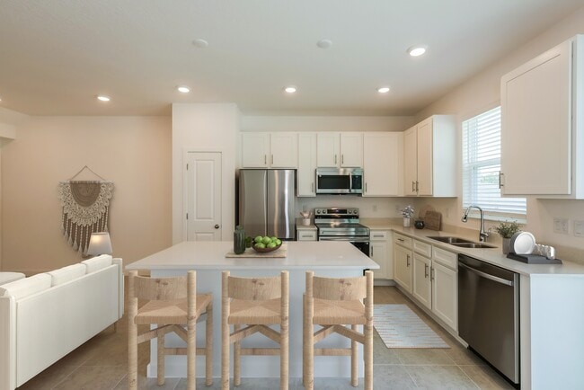 1469 Tristar Dr, Plant City, FL 33563 - photo 2