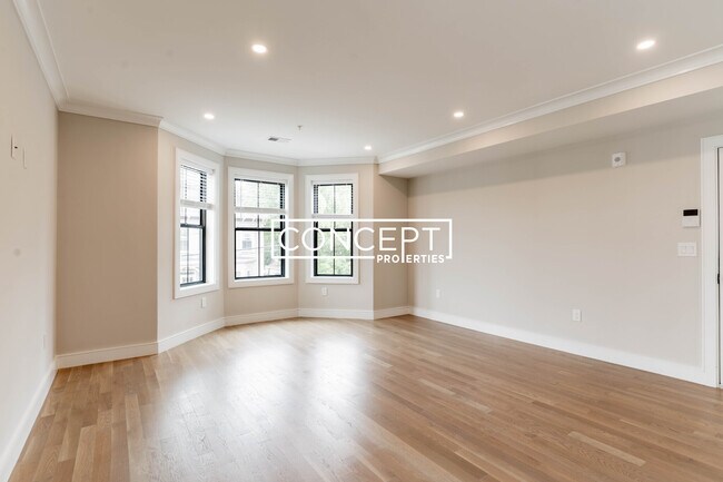 289 Lamartine St unit 2, Jamaica Plain, MA 02130 - photo 7