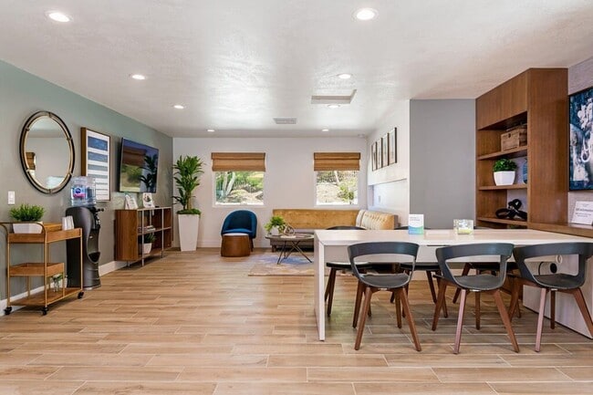 Softwind Point, Vista, CA 92081 - photo 2