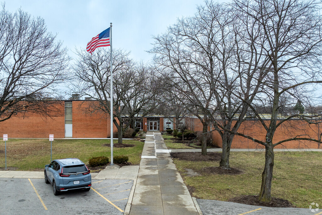 Alpine Elementary School is Located in Northgate, Columbus Ohio.