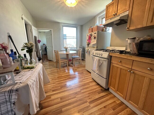 71 Joy St unit 70-12, Boston, MA 02114 - photo 2