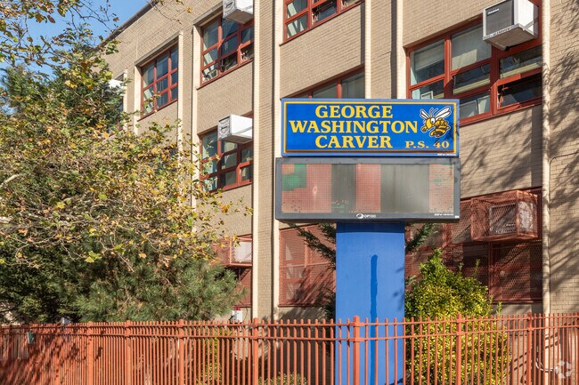 Ps 40 George W Carver's student-teacher ratio is 13:1.