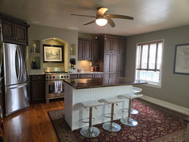 2200 E Broad St unit 2200 East Broad, Richmond, VA 23223 - photo 6