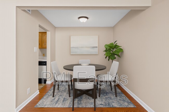 263 White Oak Rd unit C, Clarksville, TN 37040 - photo 2