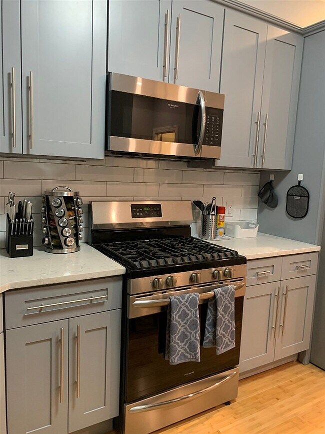 195 Grant Ave, Jersey City, NJ 07305 - photo 5