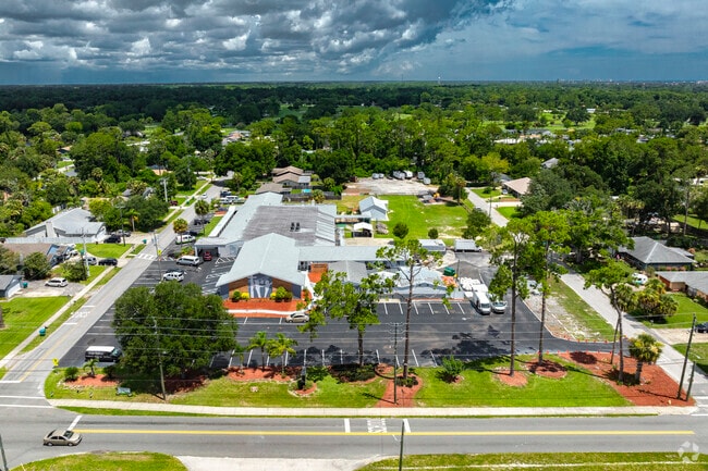 UBIC Academy has a 9:1 student-teacher ratio.