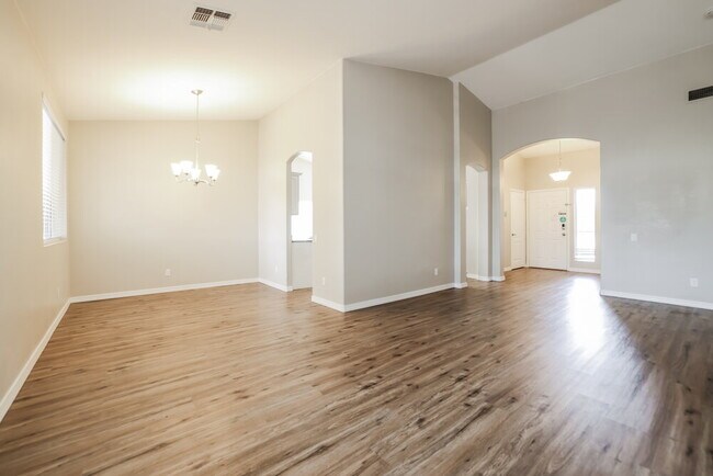 9970 E Paseo San Bernardo, Tucson, AZ 85747 - photo 4
