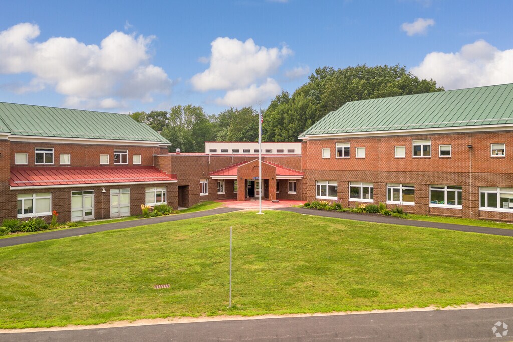 The front entrance to the Windham Primary School in Windham, ME is welcoming for all students.