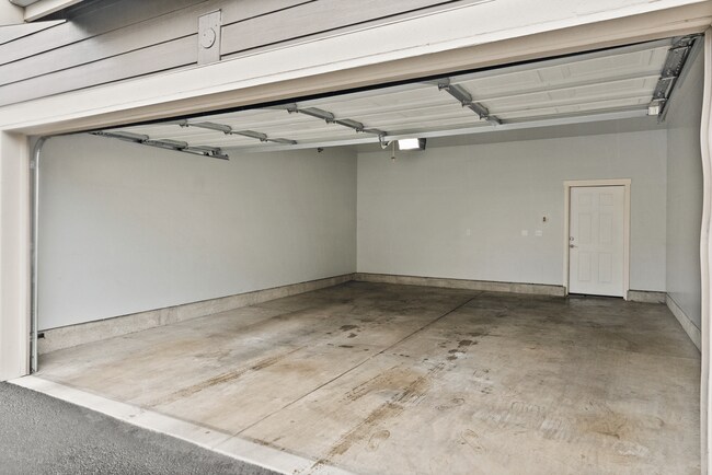 3 Bed 2.5 Bath Standard Townhome - 1457 Sq Ft