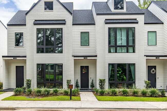 Midtown Tallahassee, FL offers residents modern townhomes.