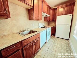 243 Callender St Unit 2, Boston, MA 02124