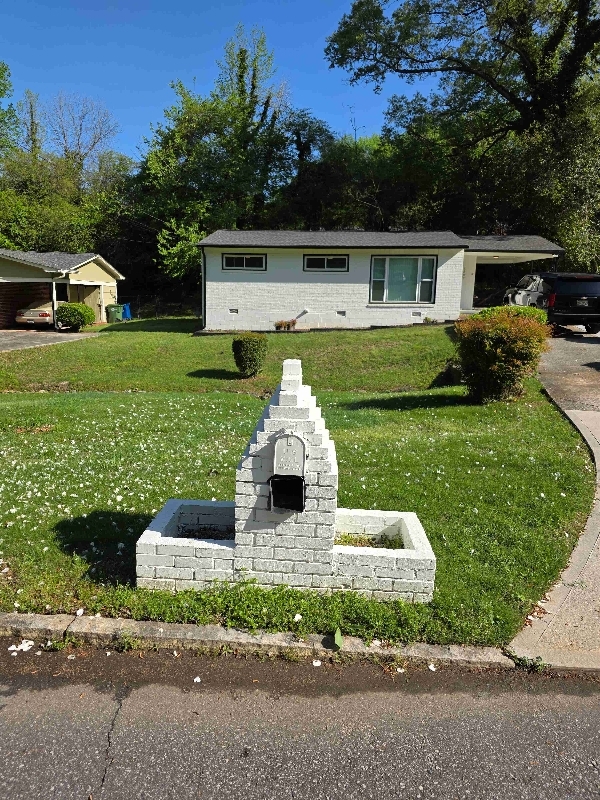 2507 Dale Creek Dr NW, Atlanta, GA 30318