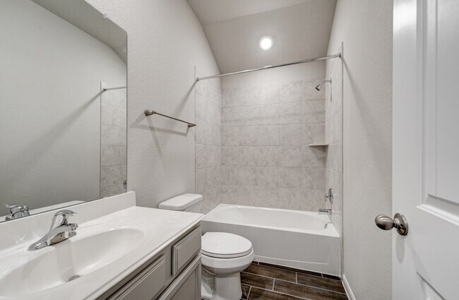 21739 Carballo Oak Trail unit 36848565, Tomball, TX 77377 - photo 4