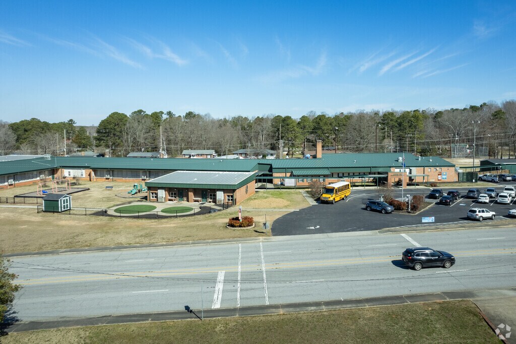 Union Forester Elementary is a popular destination for students living in the area.