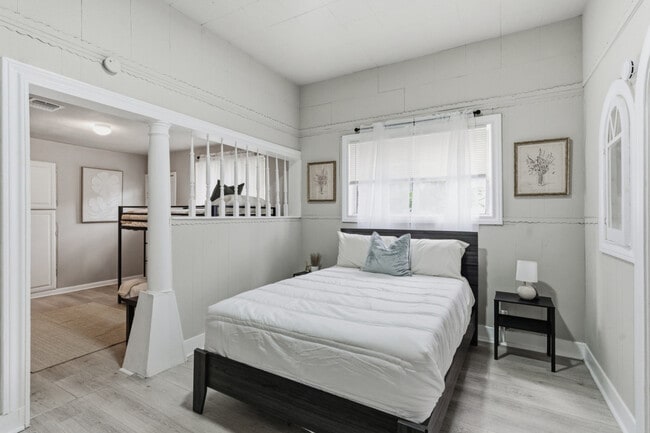 314 W Cevallos unit ID1363388P, San Antonio, TX 78204 - photo 2