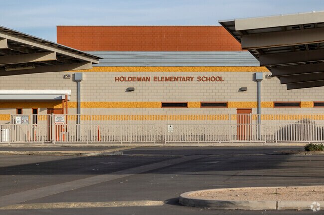 Tempe’s Holdeman Elementary School is located within walking distance of many nearby homes.