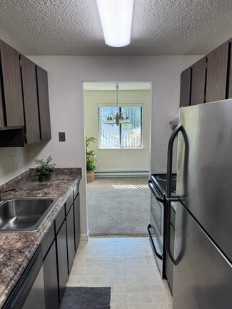 817 N 4th St, Renton, WA 98057