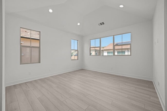 155 Somera, Irvine, CA 92602 - photo 4