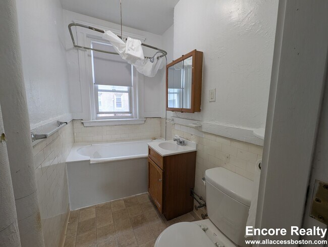 1175 Boylston St unit 24, Boston, MA 02215 - photo 7