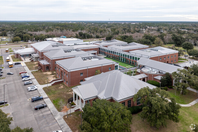 The dedicated teacher of Pass Christian Elementary School earned an A grade from Niche.