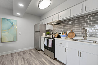 520 W Prince Rd, Tucson, AZ 85705