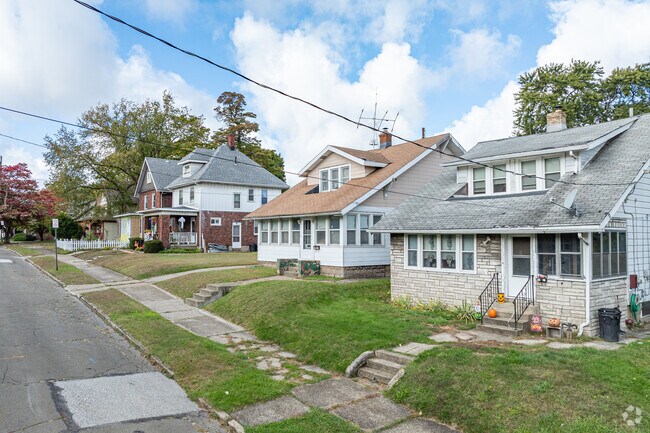 Bungalow-style homes in Pulaski Lighthouse are ideal for first time homebuyers.