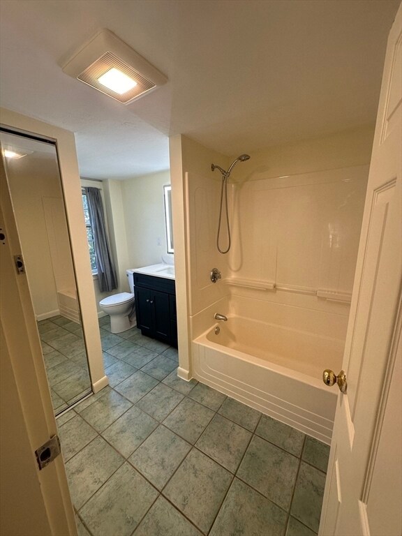 6 River St Unit 2, Salem, MA 01970