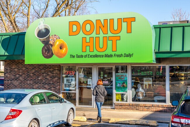 Expect to wait in a short line for the very-much-worth-it donuts at Donut Hut.