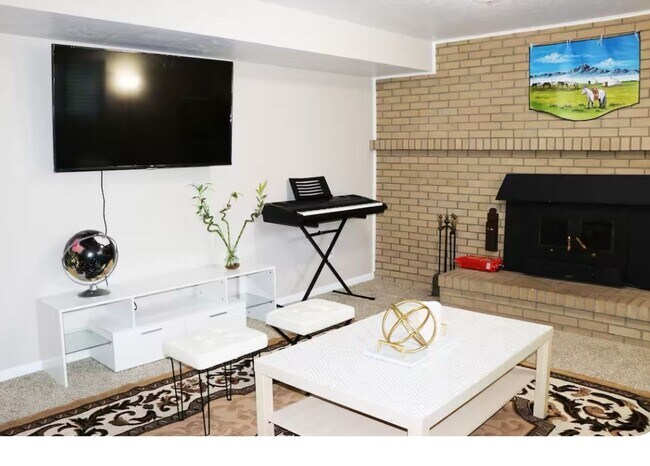 8786 E Girard Ave, Denver, CO 80231 - photo 7