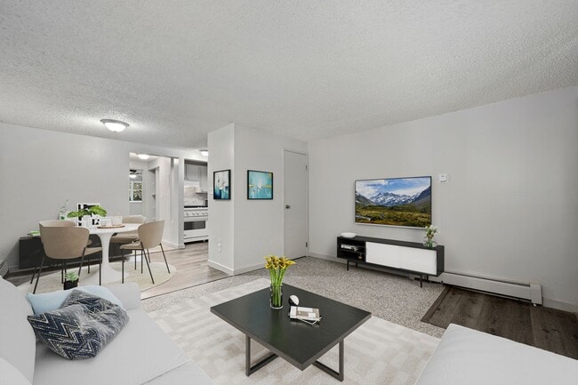 Oasis at Belmont - Beautiful Renovated Apartments, Pueblo, CO 81001 - photo 6