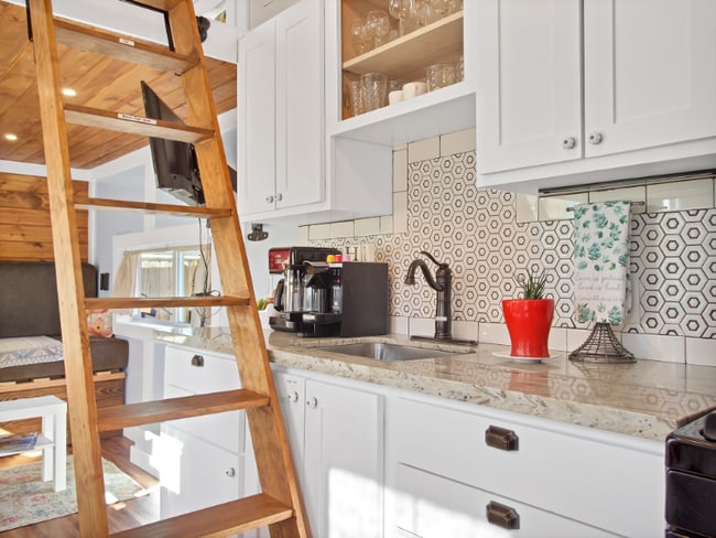 7917 Roswell St, Houston, TX 77022 - photo 7