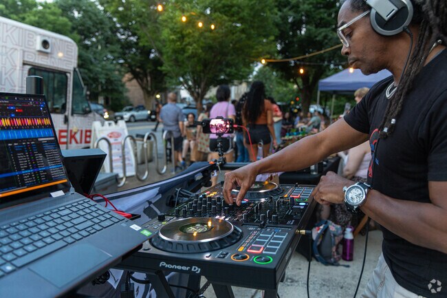 Mount Royal Soaps Night Market