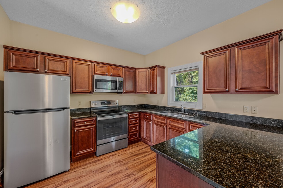 3 bedroom kitchen