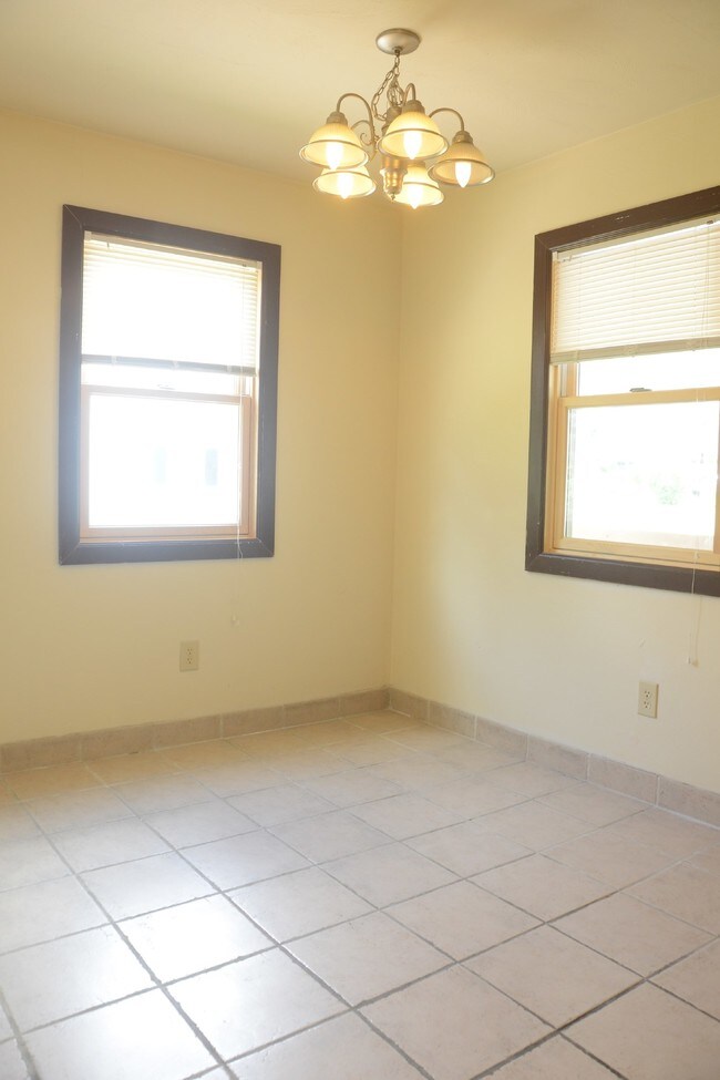 Kitchen nook area