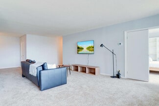 2111 Richmond Hwy Unit FL9-ID1022400P, Arlington, VA 22202