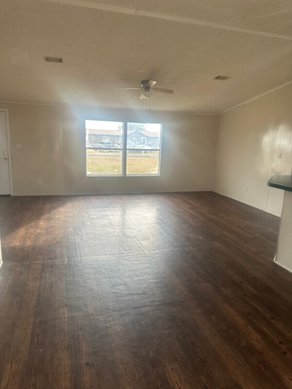 224 Troy View Dr, Troy, TX 76579 - photo 3