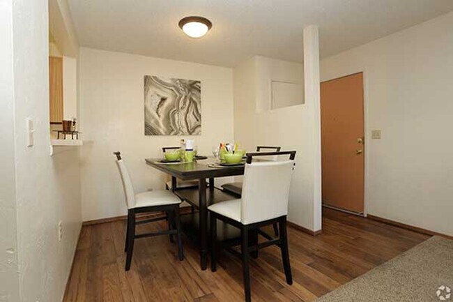 Silverado Apartments, Tucson, AZ 85706 - photo 3