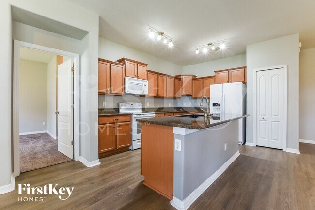 5771 Quinton Way, Mount Dora, FL 32757 - photo 7