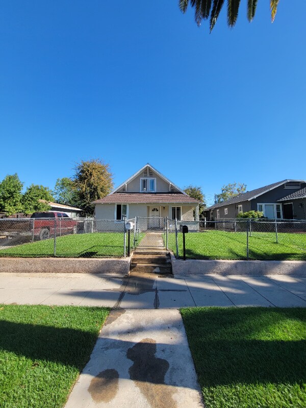 2730 Lime St unit A, Riverside, CA 92501 - photo 1