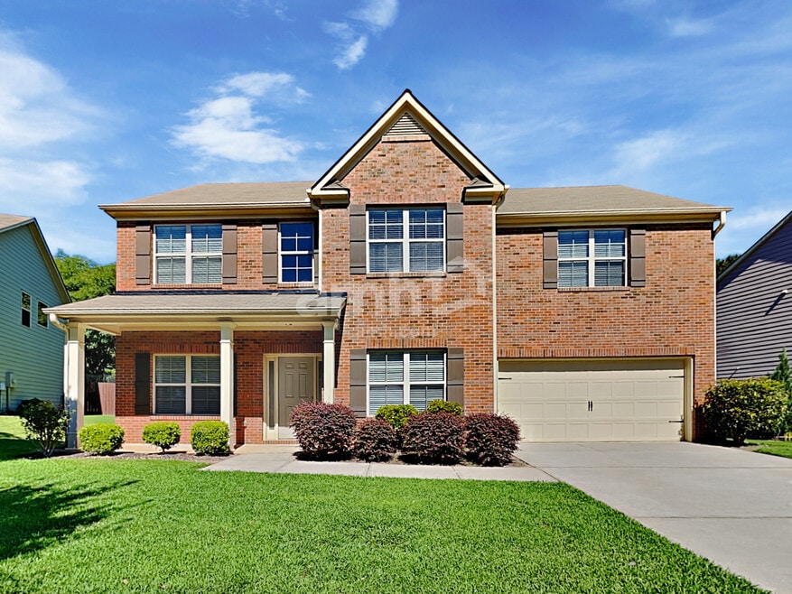 812 Whitfield Oak Rd, Auburn, GA 30011 - photo 1