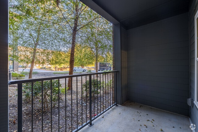 Manor at Indian Creek, Stone Mountain, GA 30083 - photo 5