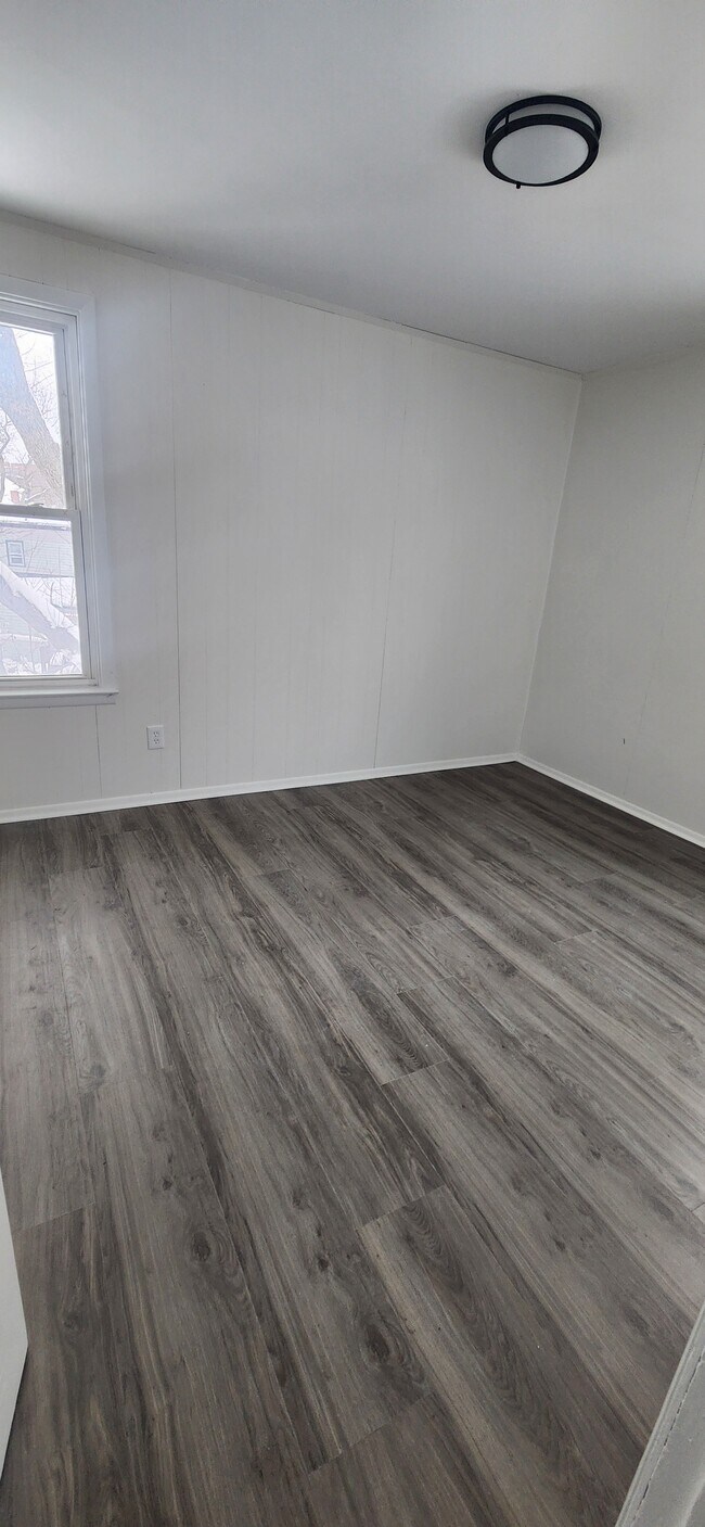 619 Tracy St unit 4, Utica, NY 13502 - photo 7