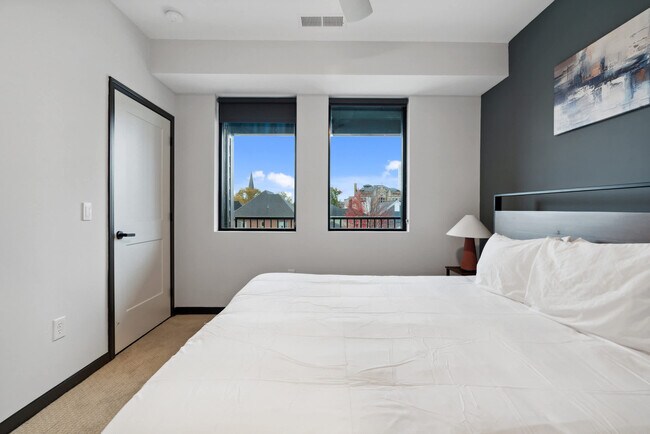 423 E Michigan St unit ID1032099P, Indianapolis, IN 46204 - photo 3