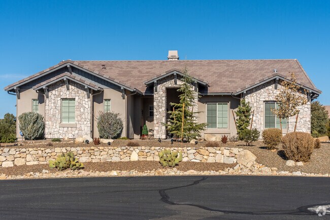 Williamson Valley Road in Prescott boasts charming new traditional homes with rustic elegance.