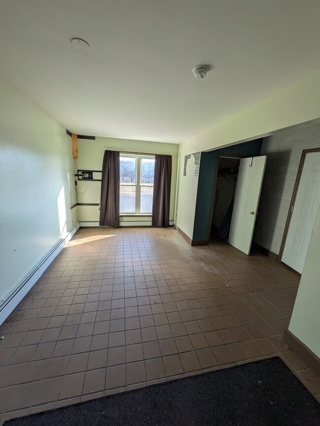 597 E Enfield Center Rd unit C, Ithaca, NY 14850 - photo 3