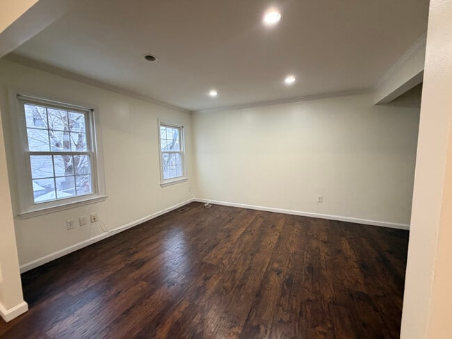 9504 Covington Place, Manassas, VA 20109 - photo 6