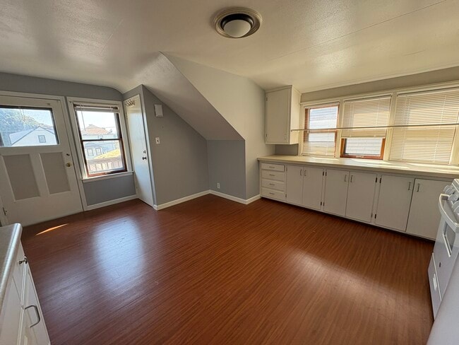 2132 S 75th St unit 2134, Milwaukee, WI 53219 - photo 3