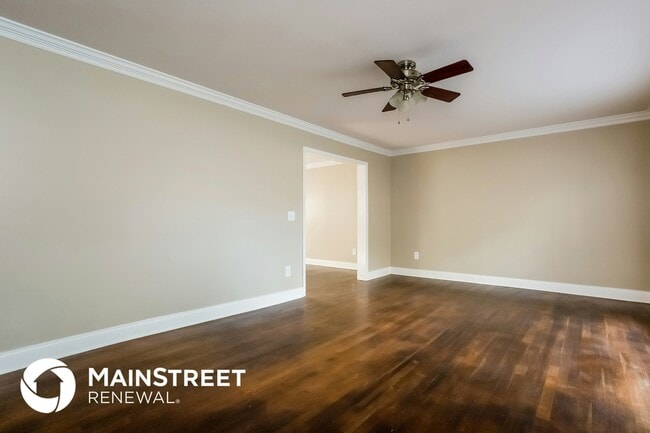 2134 Elinwood Dr, Atlanta, GA 30344 - photo 2