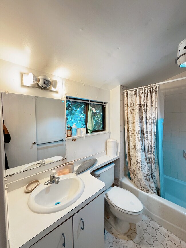 148 Cat Rock Rd, Cos Cob, CT 06807 - photo 4